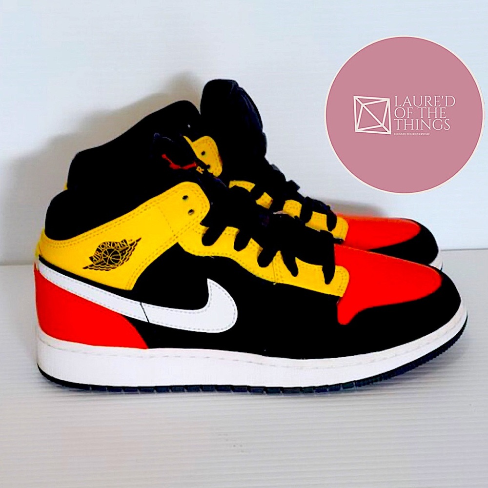 LIKE NEW Size 8 Women’s Air Jordan 1 Mid SE GS 'Amarillo Team Orange' Youth 6.5